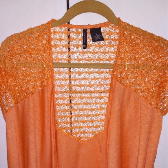 NWT New Directions Crochet Top - Picture 2 of 6